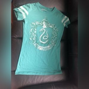 Harry Potter Slytherin Emerald Green T shirt short sleeve tee top EUC Size Small